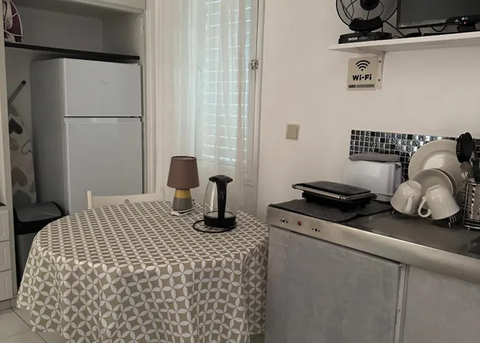 Elena's A パ フォス